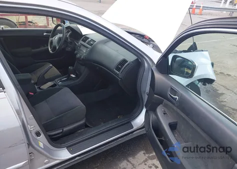 2005 Honda Accord 2.4 Lx z USA, uszkodzony, nr VIN 1HGCM56465A123734